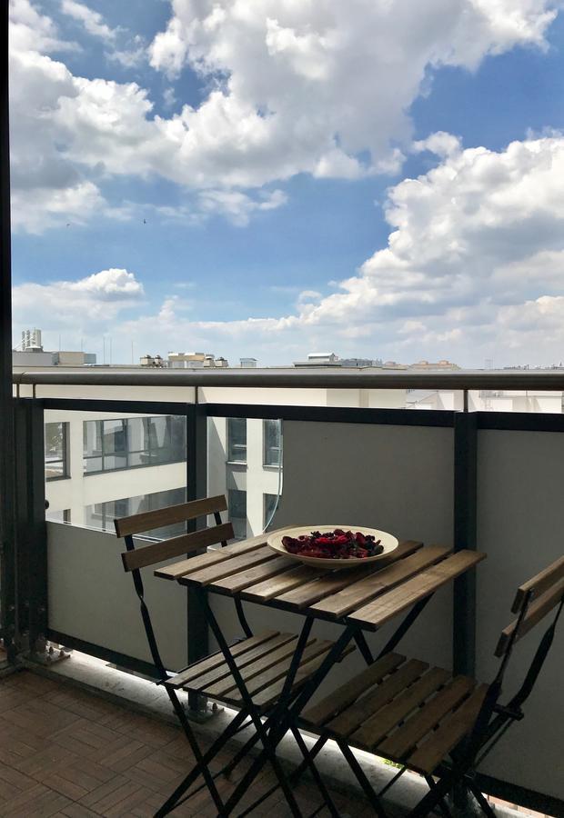 Apartament Odratower Wrocław Eksteriør billede